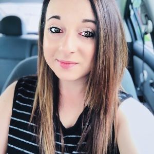 Meet your Posher, Kelly